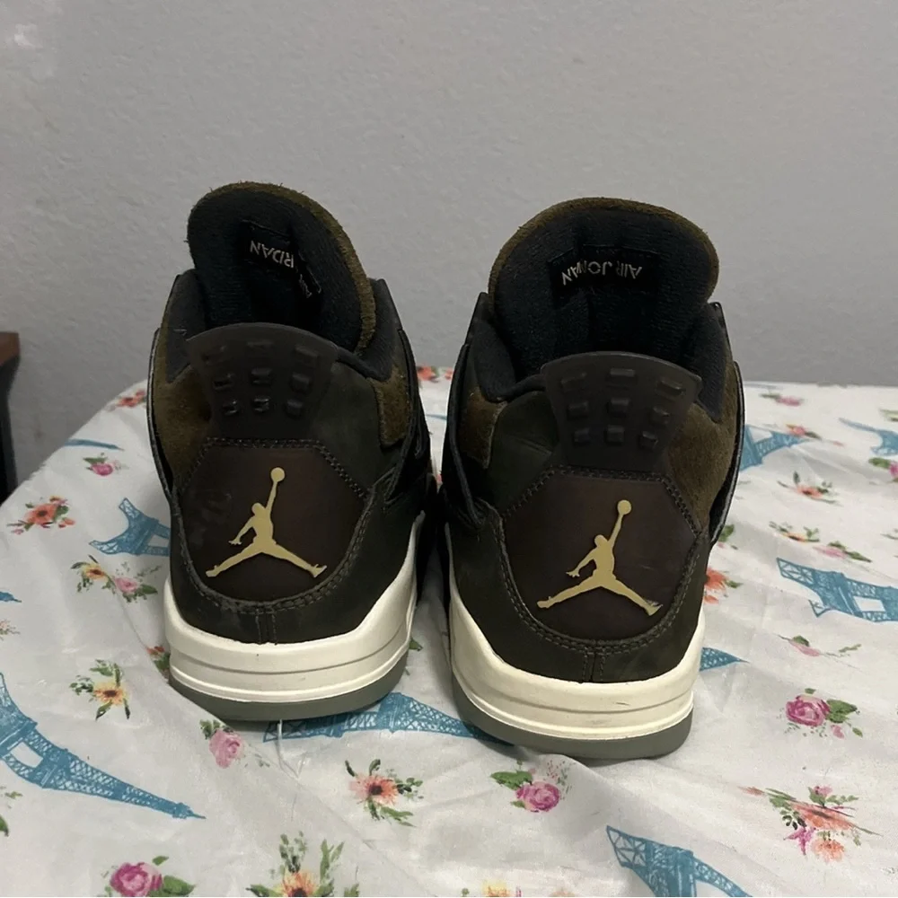 Jordan 4 - Picture 3 of 5